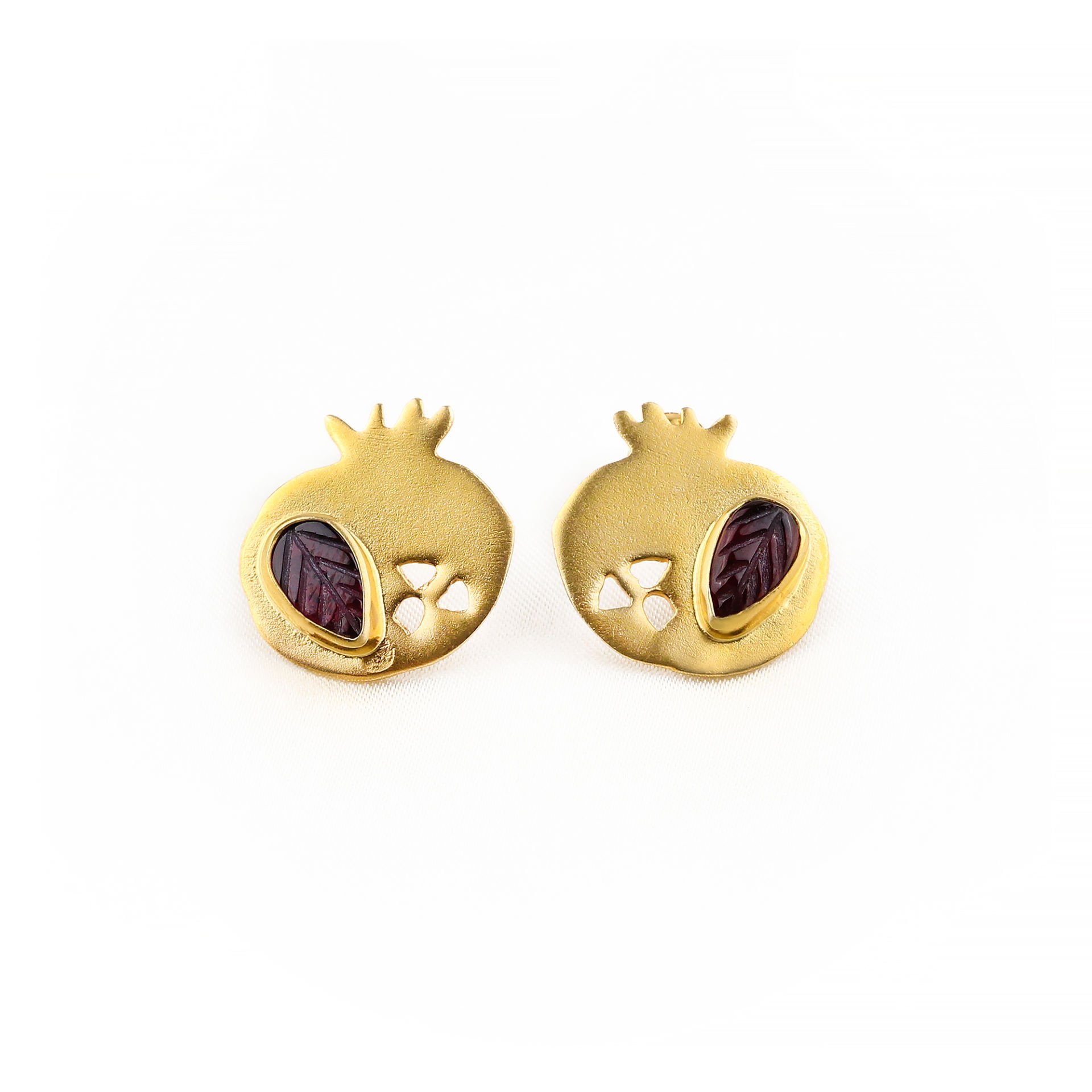 Nar Model Garnet Taşlı Gümüş Küpe
