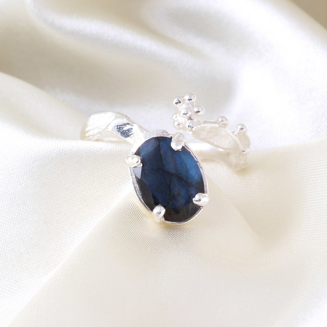 Labradorit Doğaltaşlı Gümüş yüzük