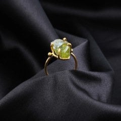 Peridot Ham Doğaltaşlı Tırnaklı Gümüş Yüzük