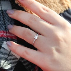 Beyaz Topaz Doğal Taşlı Tektaş Gümüş yüzük