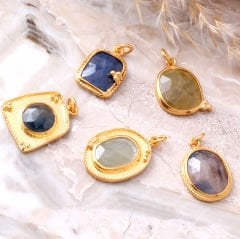 Adeline Serisi Safir Doğaltaşlı Kolye